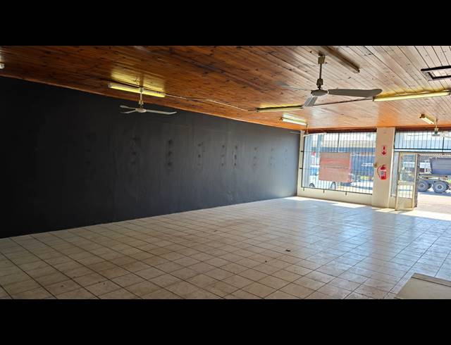 112M² RETAIL TO LET IN KULEKA